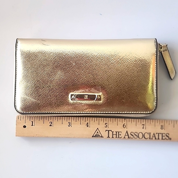 NWOT. NY&C Clutch/ Wallet. - Picture 13 of 13